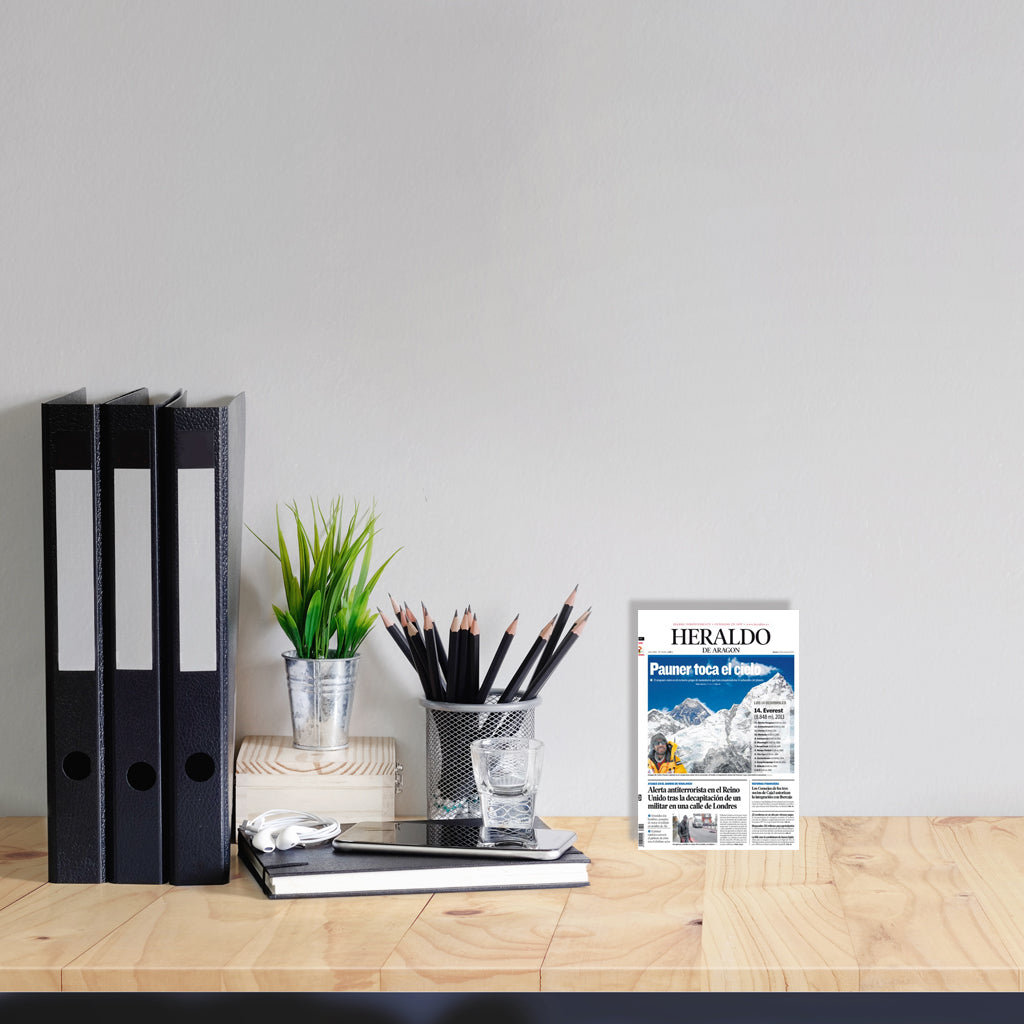 Portada sobre taco de madera 9 x 13 cm